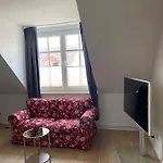 H&h Im Herzen Von Zentral In Der Langen Reihe *