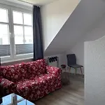Lägenhet H&h Im Herzen Von Zentral In Der Langen Reihe