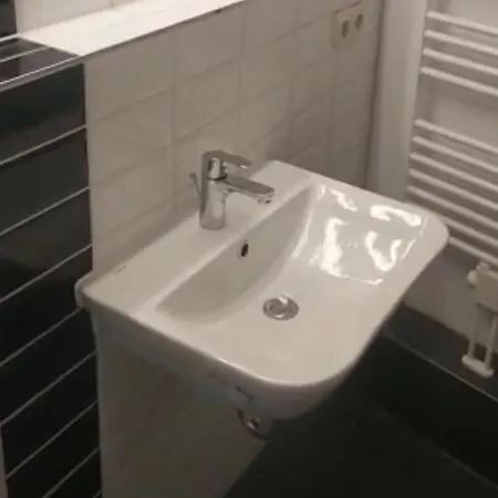 Lejlighed H&h Im Herzen Von Zentral In Der Langen Reihe *