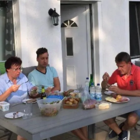 H&h Im Herzen Von Zentral In Der Langen Reihe Διαμέρισμα Γκράιφσβαλντ