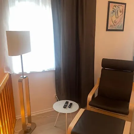 H&h Im Herzen Von Zentral In Der Langen Reihe * Γκράιφσβαλντ